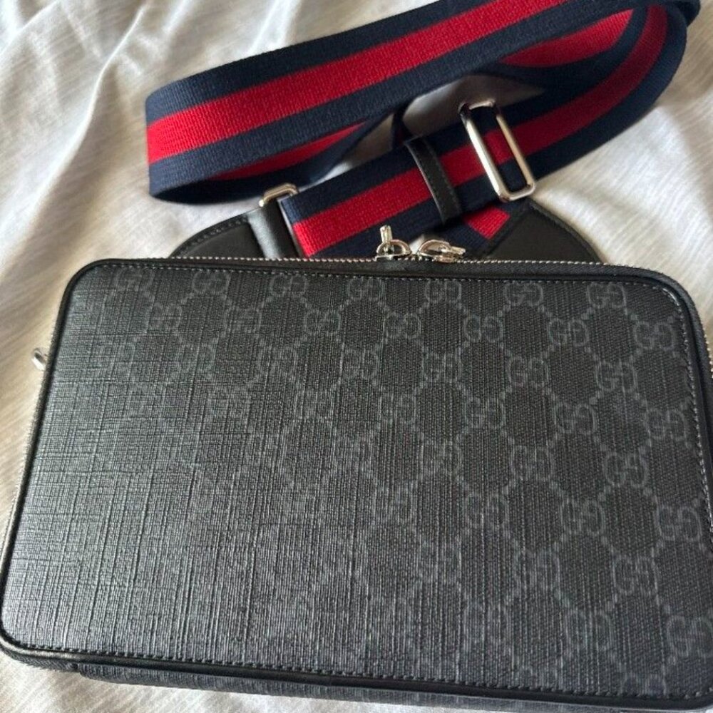 Gucci black small shoulder bag - Picture 1 of 5